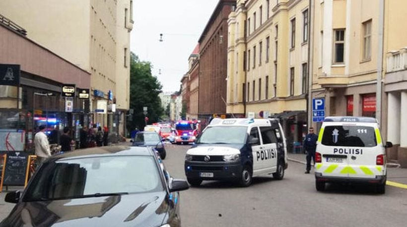 Αυτοκίνητο έπεσε σε πεζούς στο Ελσίνκι – Ένας νεκρός και πολλοί τραυματίες